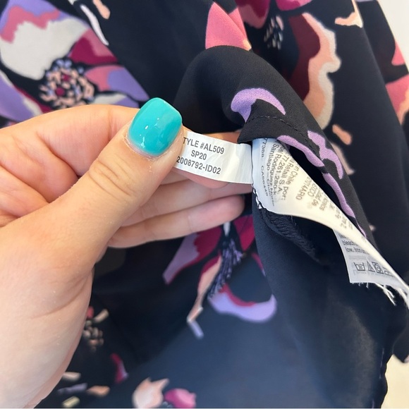 J Crew Factory Long Sleeve V Neck Top with Trim Detailing Floral Blouse - Picture 5 of 7